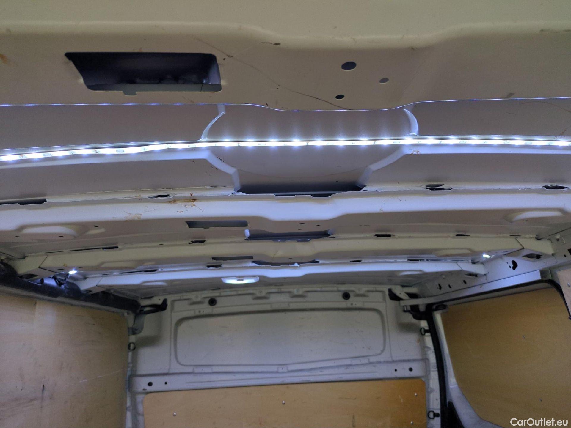  Renault  Trafic RENAULT  / 2019 / 4P / Fourgon tole FG GCF L2H1 1300 dCi 120 #26