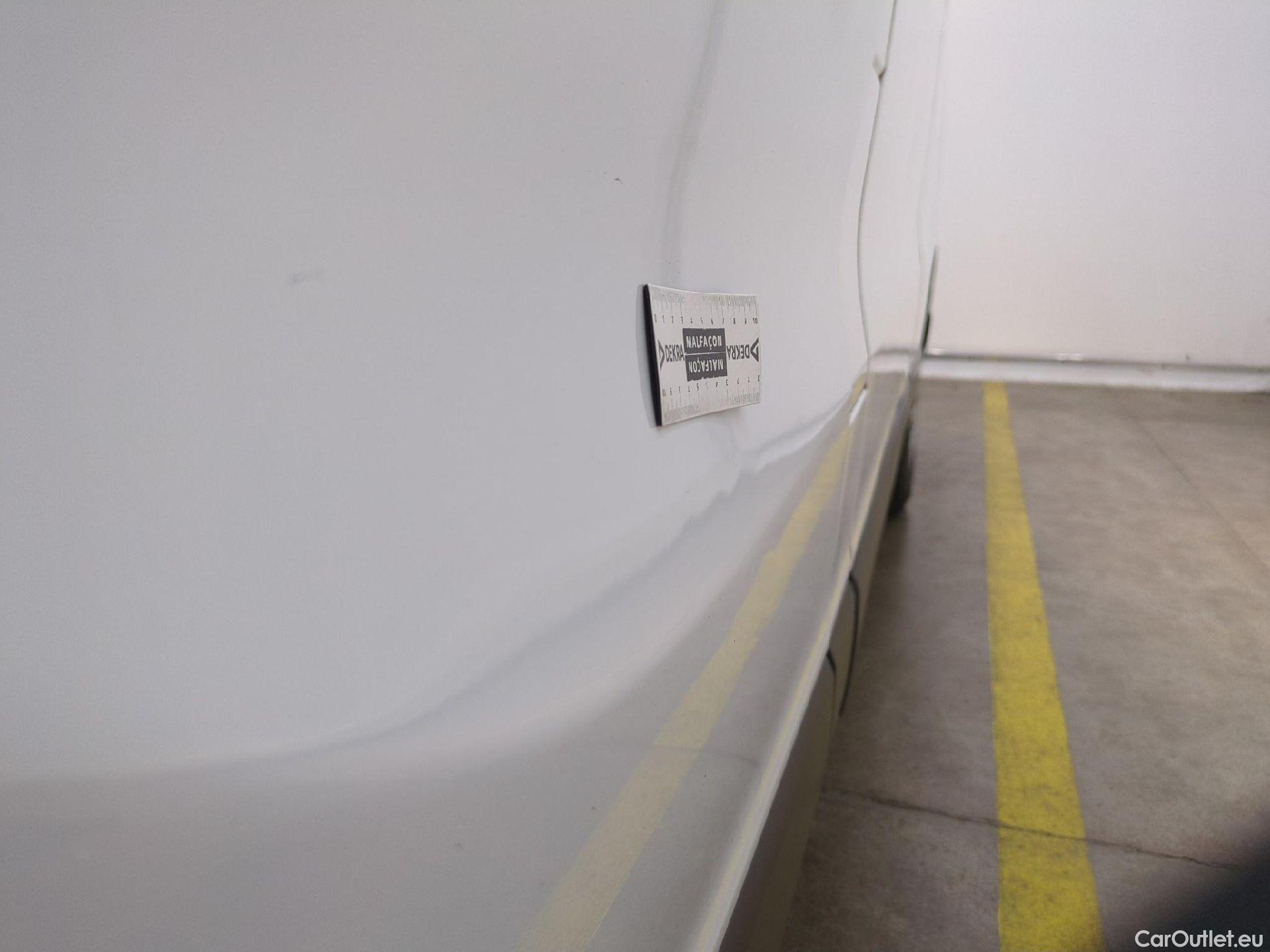  Renault  Trafic RENAULT  / 2019 / 4P / Fourgon tole FG GCF L2H1 1300 dCi 120 #8