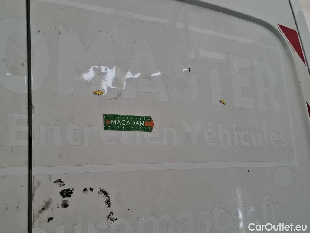  Renault  Master  III Fourgon L2H2 3 5 Grand Confort dCi 130CV BVM6 E6 #34