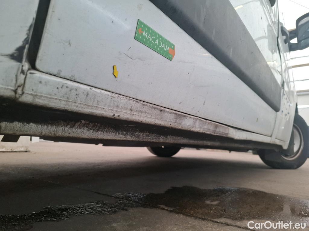  Renault  Master  III Fourgon L2H2 3 5 Grand Confort dCi 130CV BVM6 E6 #13