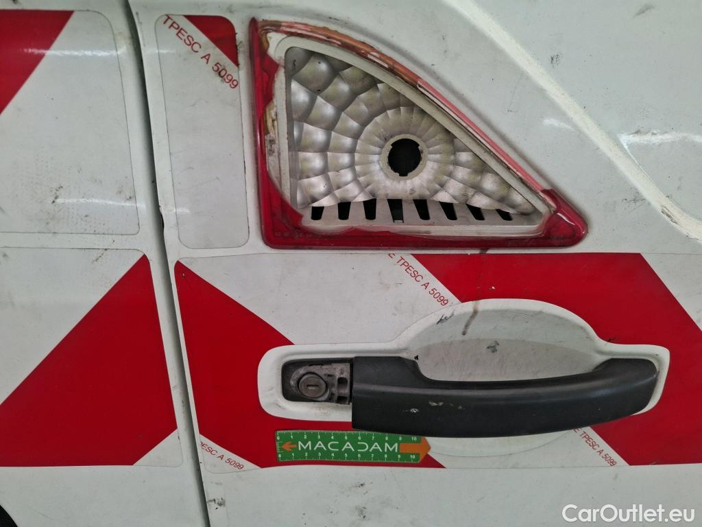  Renault  Master  III Fourgon L2H2 3 5 Grand Confort dCi 130CV BVM6 E6 #147