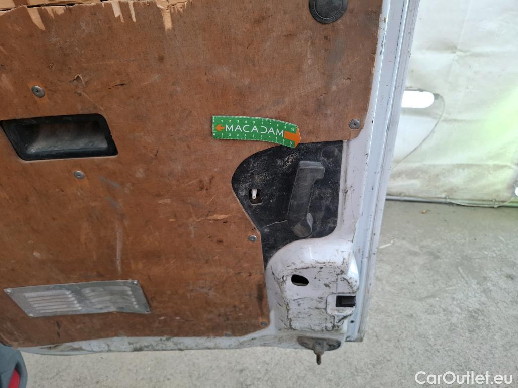  Renault  Master RENAULT  VU 4p Fourgon CA GC F3500 L2H2 Energy dCi 12 #44
