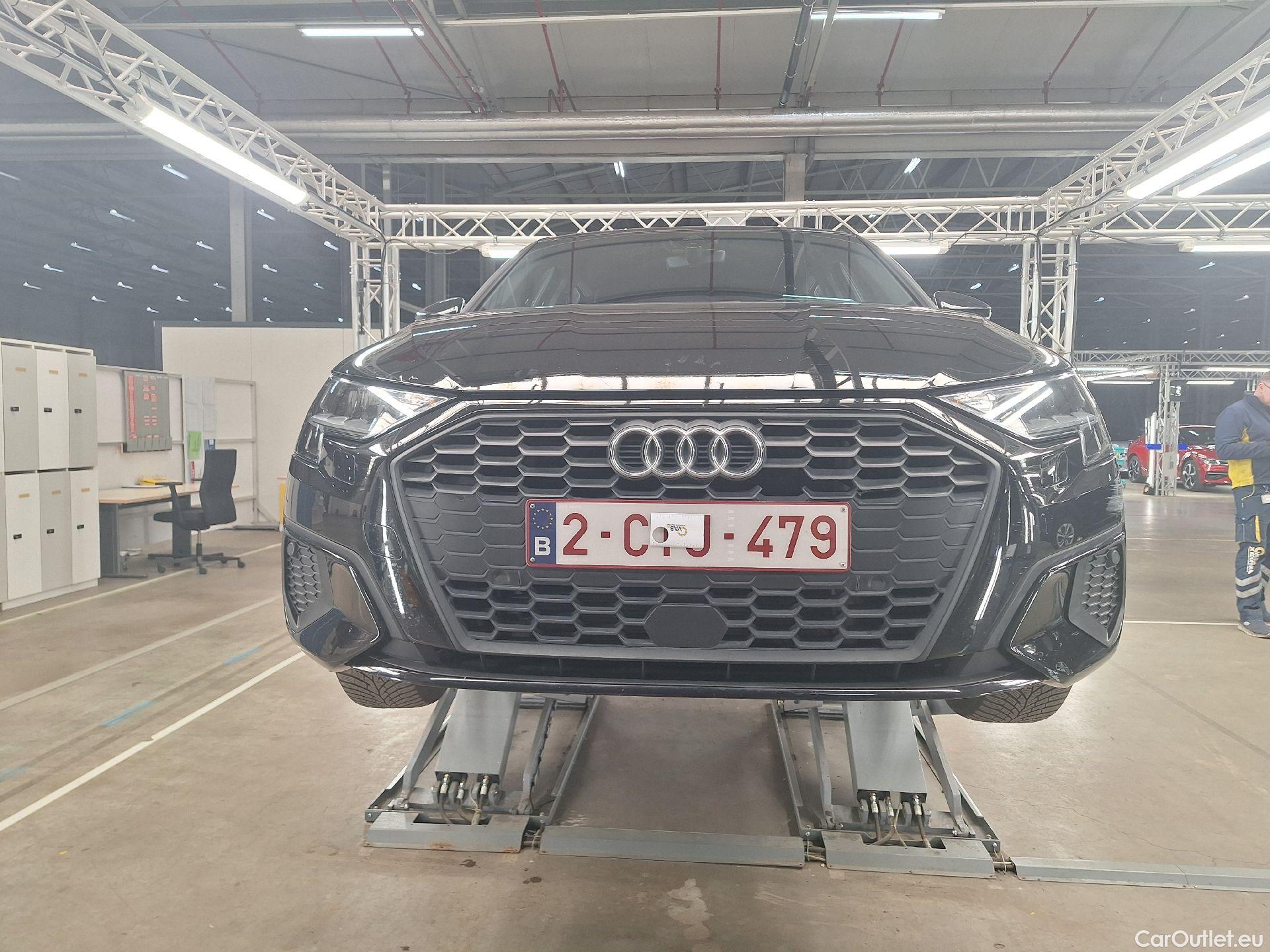  Audi  A3 Audi,  SB '20 PHEV, Audi  Sportback 1.4 40 TFSI e Attraction 5d #28
