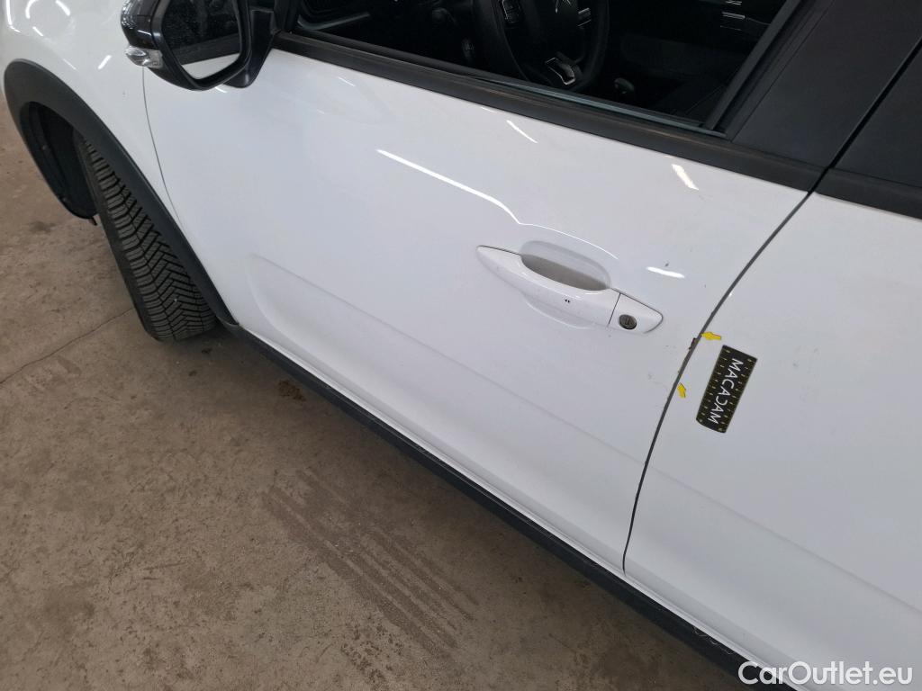  Citroen  C3  Société Feel Nav 1.2 PureTech 80CV BVM5 E6d #3