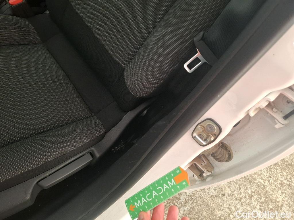  Citroen  C3 CITROEN  Société / 2020 / 5P / Berline / VU BlueHDi 100 SandS BVM6 Feel Business R #1