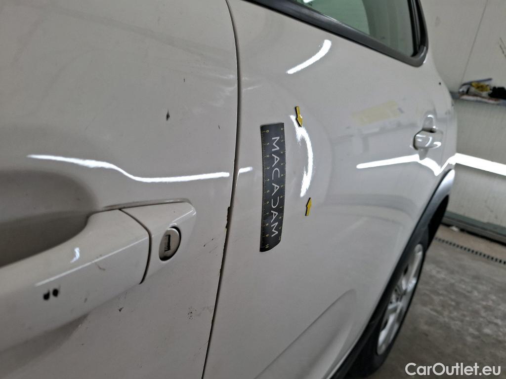  Citroen  C3  Société Feel Nav 1.2 PureTech 80CV BVM5 E6d #2