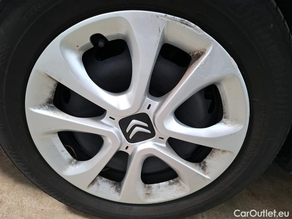  Citroen  C3  Société Feel 1.5 BlueHDI 100CV BVM6 E6d #38
