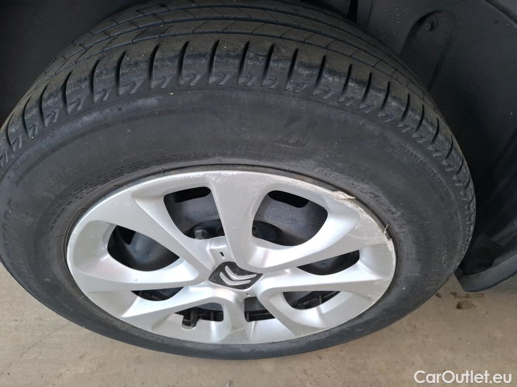  Citroen  C3  Société Feel Nav 1.2 PureTech 80CV BVM5 E6d #20