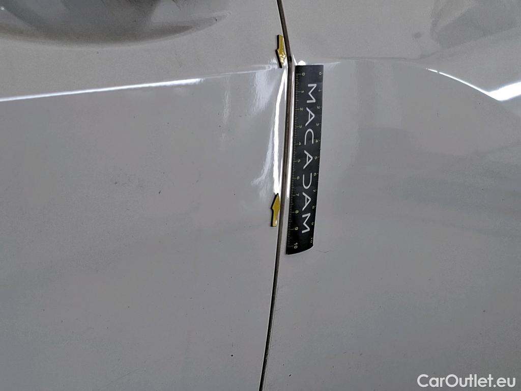  Peugeot  208  Premium 1.5 HDi 100CV BVM6 E6d #15