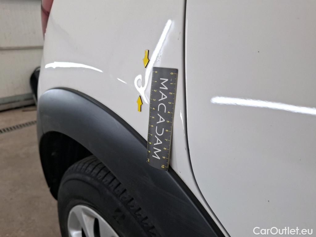  Citroen  C3  Société Feel Nav 1.2 PureTech 80CV BVM5 E6d #24