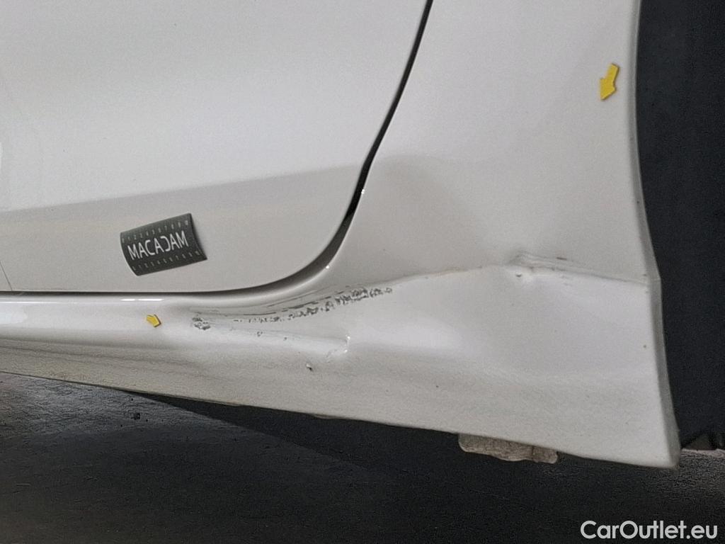  Peugeot  208  Affaire Premium Pack 1.5 HDi 100CV BVM5 E6dT #4