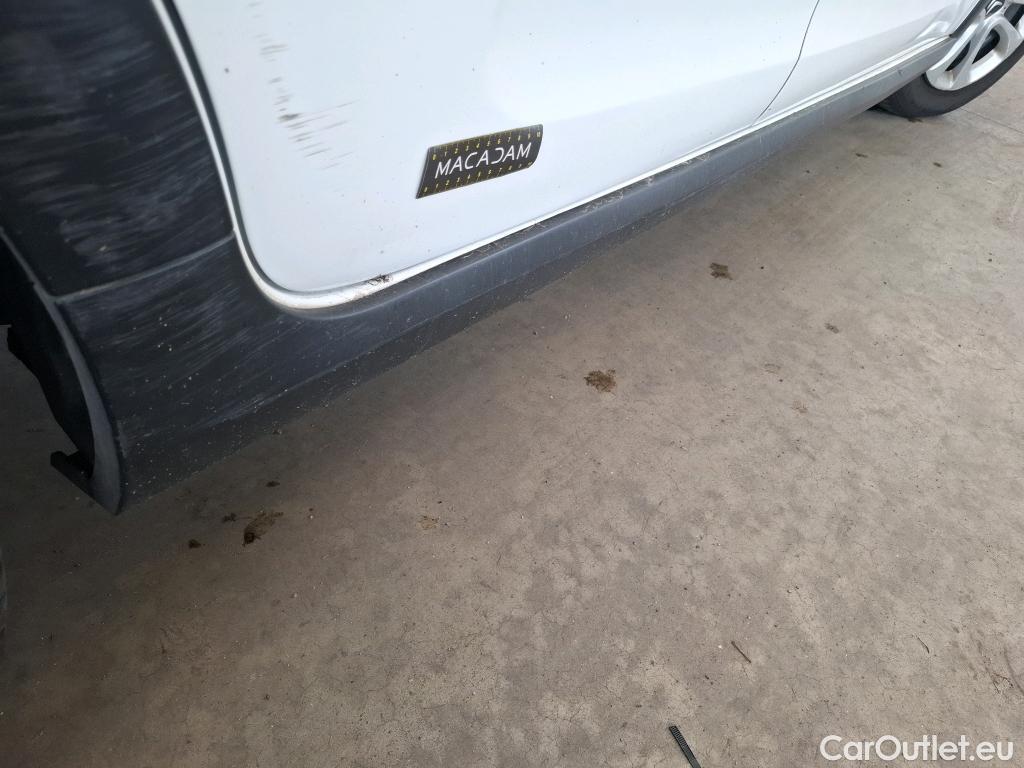  Citroen  C3  Société Feel Nav 1.2 PureTech 80CV BVM5 E6d #18