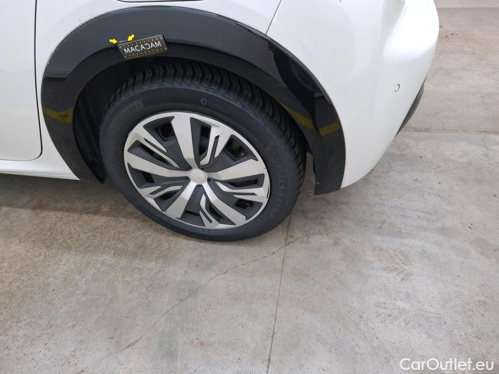  Peugeot  208  (e-) Active Business R 50kWh BVA / TRANSFO VP/VF
 #47
