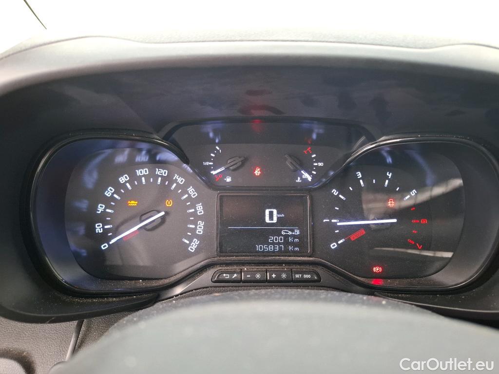  Citroen  Berlingo CITROEN  Van / 2018 / 4P / Fourgonnette Taille M 650kg BlueHDi 100 S&S BVM Club #16
