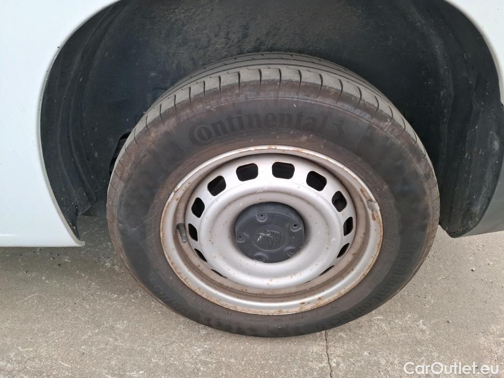  Citroen  Berlingo CITROEN  Van / 2018 / 4P / Fourgonnette Taille M 650kg BlueHDi 100 S&S BVM Club #1