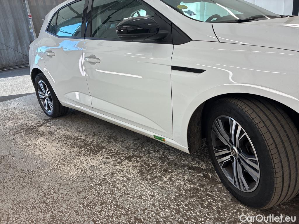  Renault  Megane Mégane Berline / 2020 / 5P / Berline evolution Blue dCi 115 EDC / TRANSFO VP/VF #7