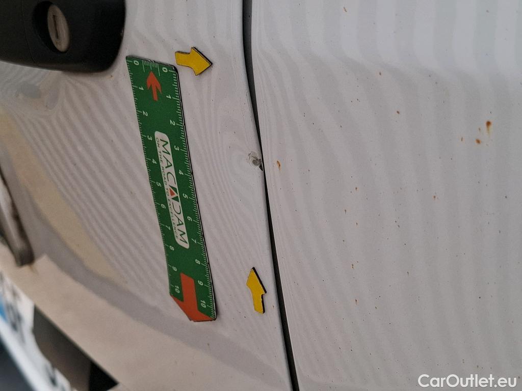  Citroen  Berlingo  Fourgon Driver M 650 1.5 BlueHDi 100CV BVM6 E6d #38
