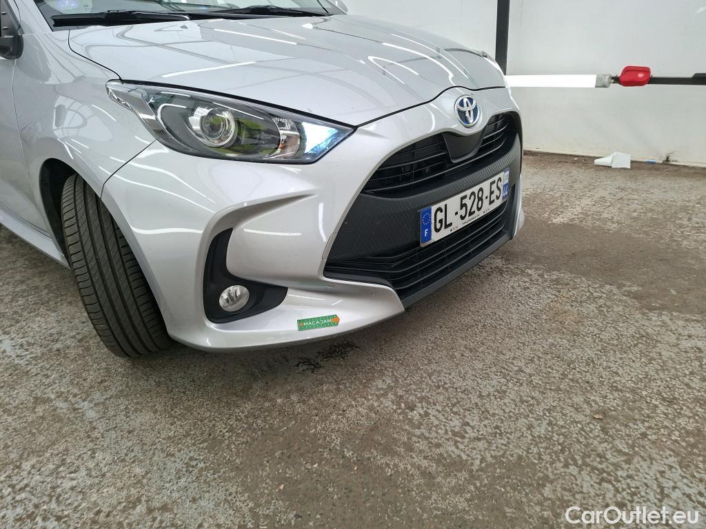  Toyota  Yaris  Hybride Affaires / 2019 / 5P / Berline 1.5 Hybride 116h Dynamic Business #1