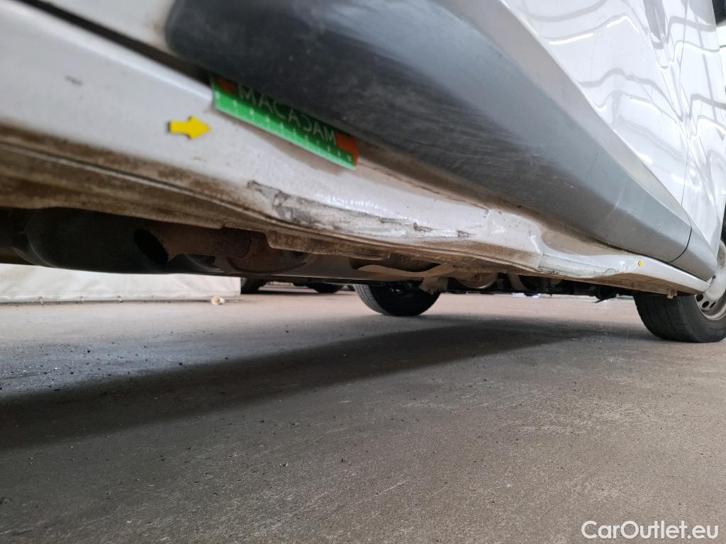  Citroen  Jumpy  Fourgon Club XL 2.0 BlueHDi 120CV BVM6 E6dT #2