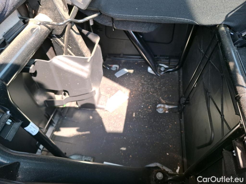  Iveco  Daily Iveco  VU 2p Châssis cabine 3.0 35S15H 4100 LEAF #20