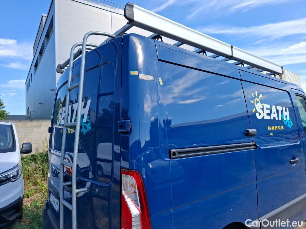  Renault  Master  III Fourgon L1H1 2 8 Grand Confort 2.3 dCi 135CV BVM6 E6dT #34