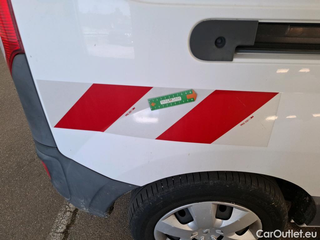  Renault  Kangoo  II Express Maxi Extra (Série Spéciale) 1.5 dCi 95CV BVM6 E6dT #53