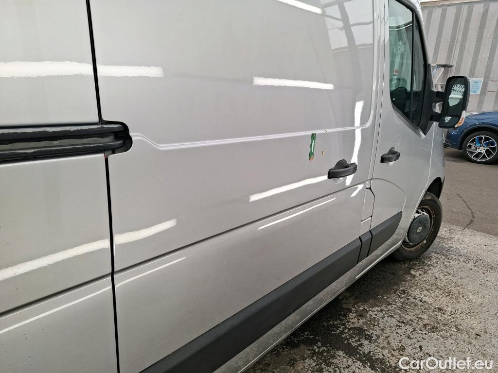  Renault  Master RENAULT  / 2014 / 4P / Fourgon tôlé &FG GCf Trac F3300 L2H2 dCi 110 Euro6 #29
