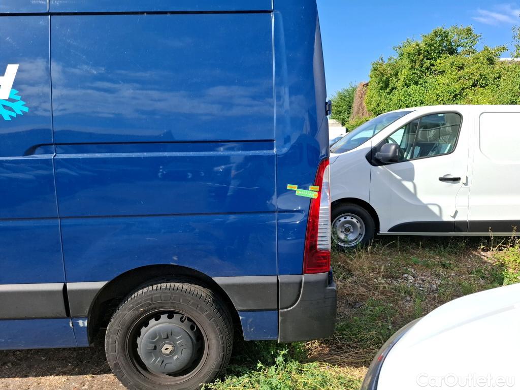  Renault  Master  III Fourgon L1H1 2 8 Grand Confort 2.3 dCi 135CV BVM6 E6dT #61