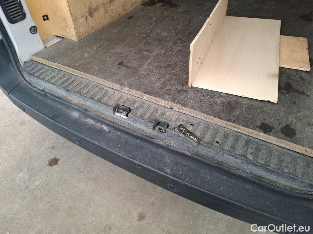 Renault  Master  III Fourgon L2H2 3 3 Grand Confort dCi 135CV BVM6 E6d #12