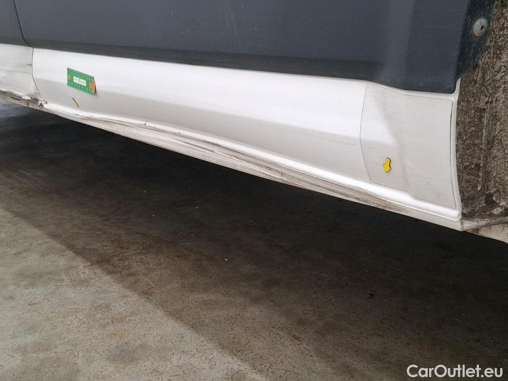  Volkswagen  Crafter  Fourgon Fourgon 35 lang mit Hochdach FWD 2.0 140CV BVM6 #17