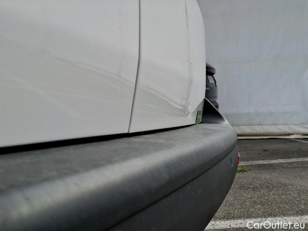  Volkswagen  Transporter VOLKSWAGEN  VU 4p Fourgon 2.0 TDi 150 L2H1 Business Line #4