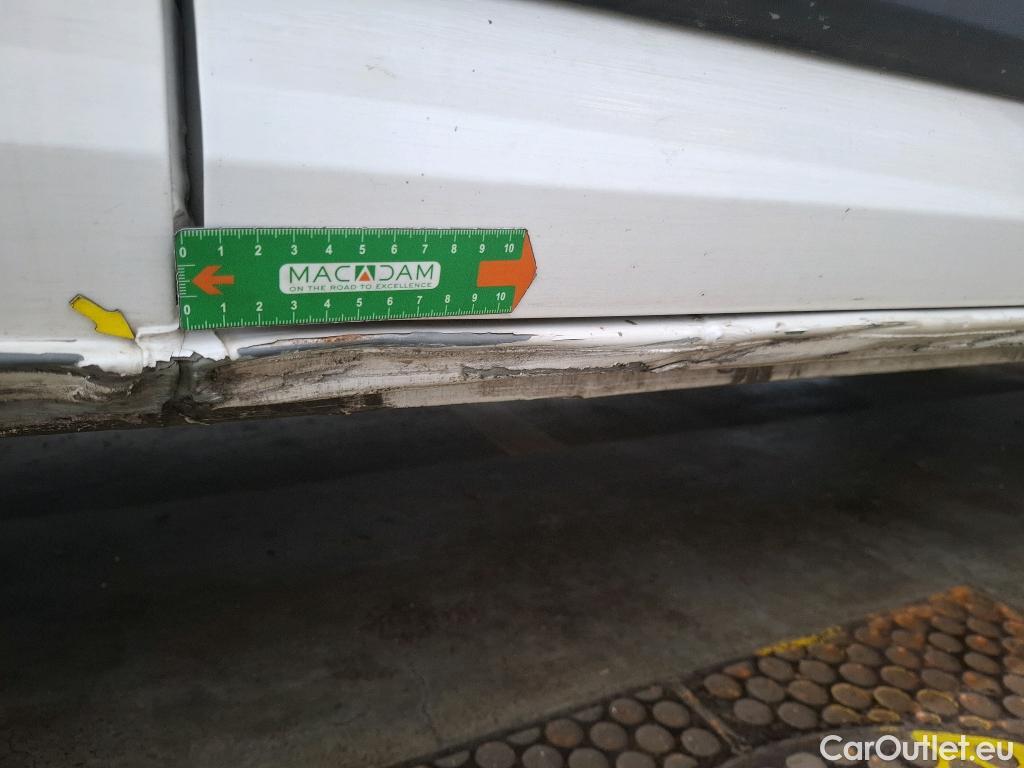  Volkswagen  Crafter  Fourgon Fourgon 35 lang mit Hochdach FWD 2.0 140CV BVM6 #25