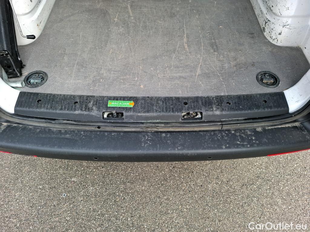  Volkswagen  Transporter VOLKSWAGEN  VU 4p Fourgon 2.0 TDi 150 L2H1 Business Line #25