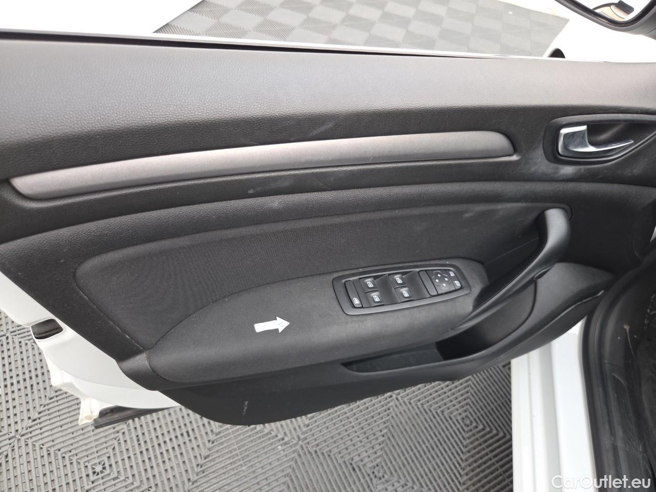  Renault  Megane 1.3 TCe 140CP Zen #38