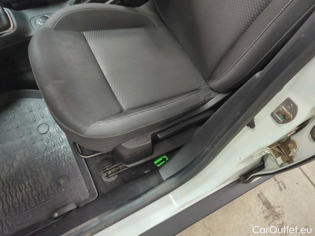  Dacia  Duster 1.5 Blue dCi 115CP Comfort 4WD #3