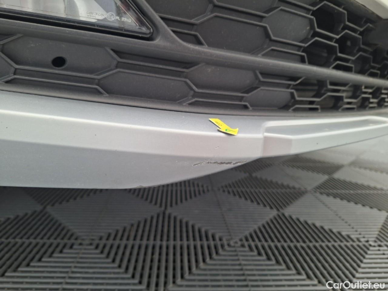  Skoda  Octavia 2.0 TDI 200CP Scout Combi DSG 4x4 #6