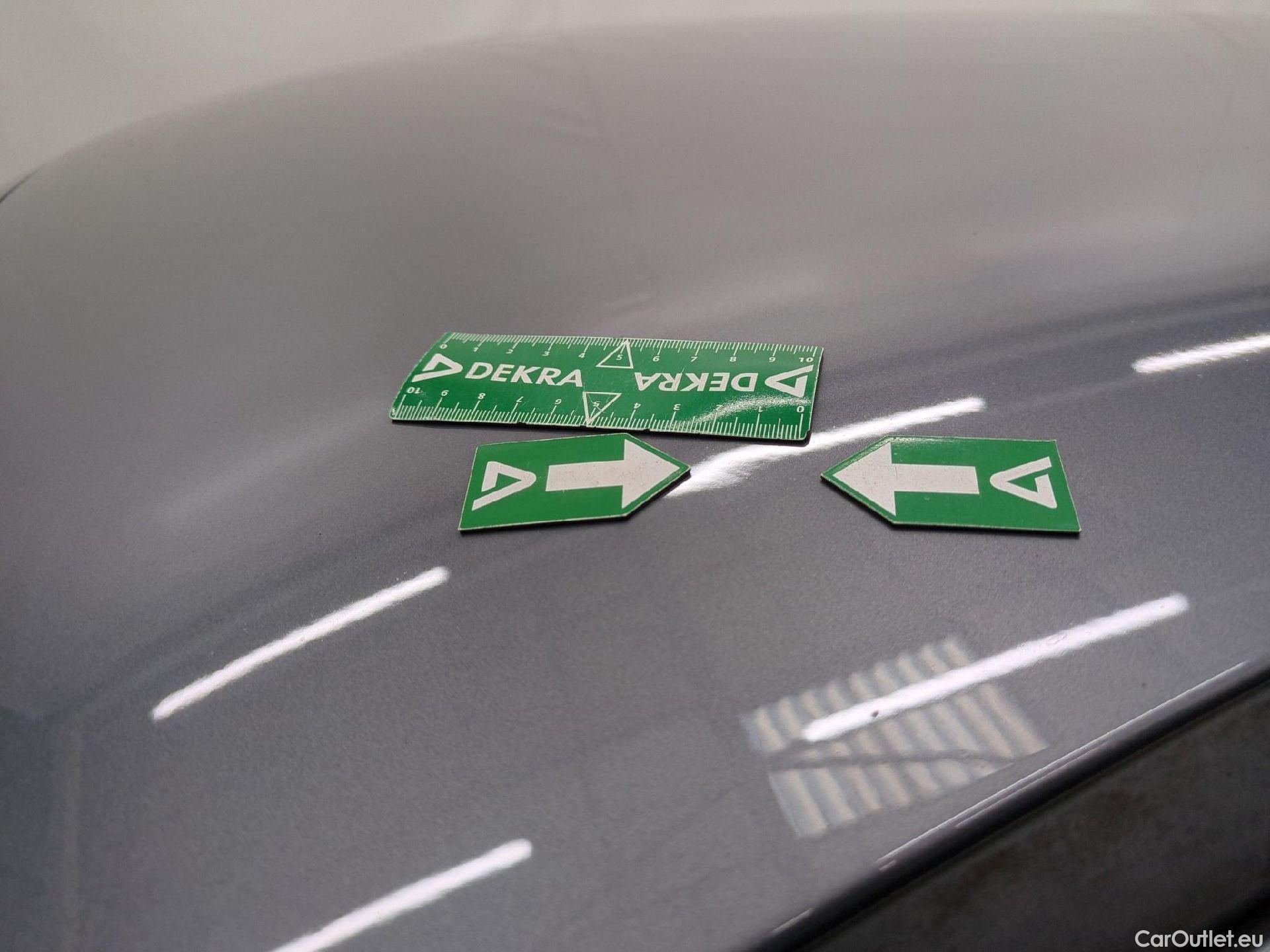  Bmw  Serie 1 BMW Série 1 / 2019 / 5P / Berline 116i DKG7 Business Design #32