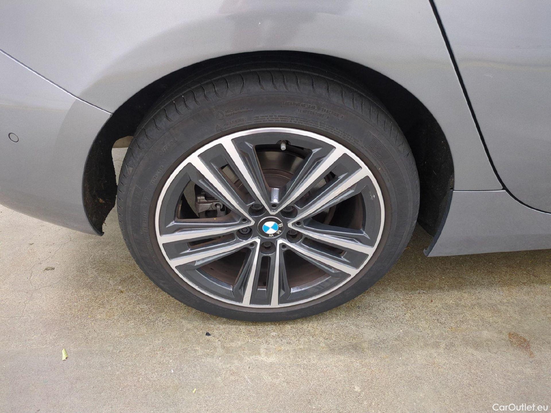  Bmw  Serie 1 BMW Série 1 / 2019 / 5P / Berline 116i DKG7 Business Design #18