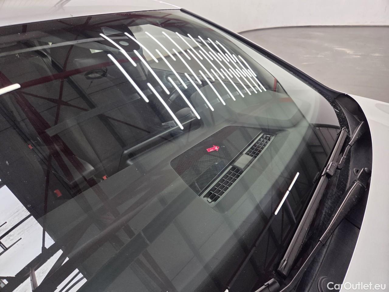  Volkswagen  Golf  Life 1.0 eTSI DSG mild-Hybrid #17
