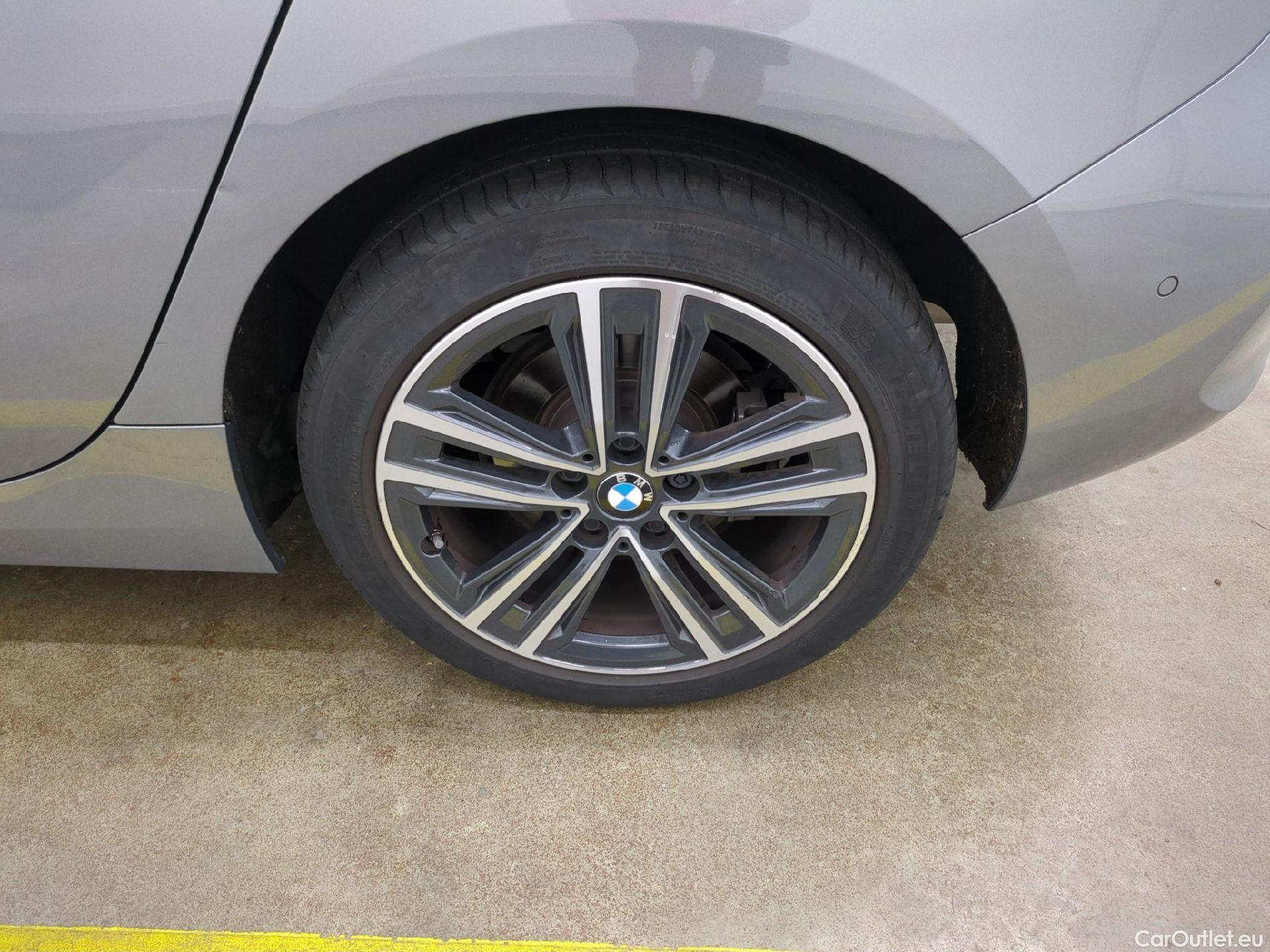  Bmw  Serie 1 BMW Série 1 / 2019 / 5P / Berline 116i DKG7 Business Design #10