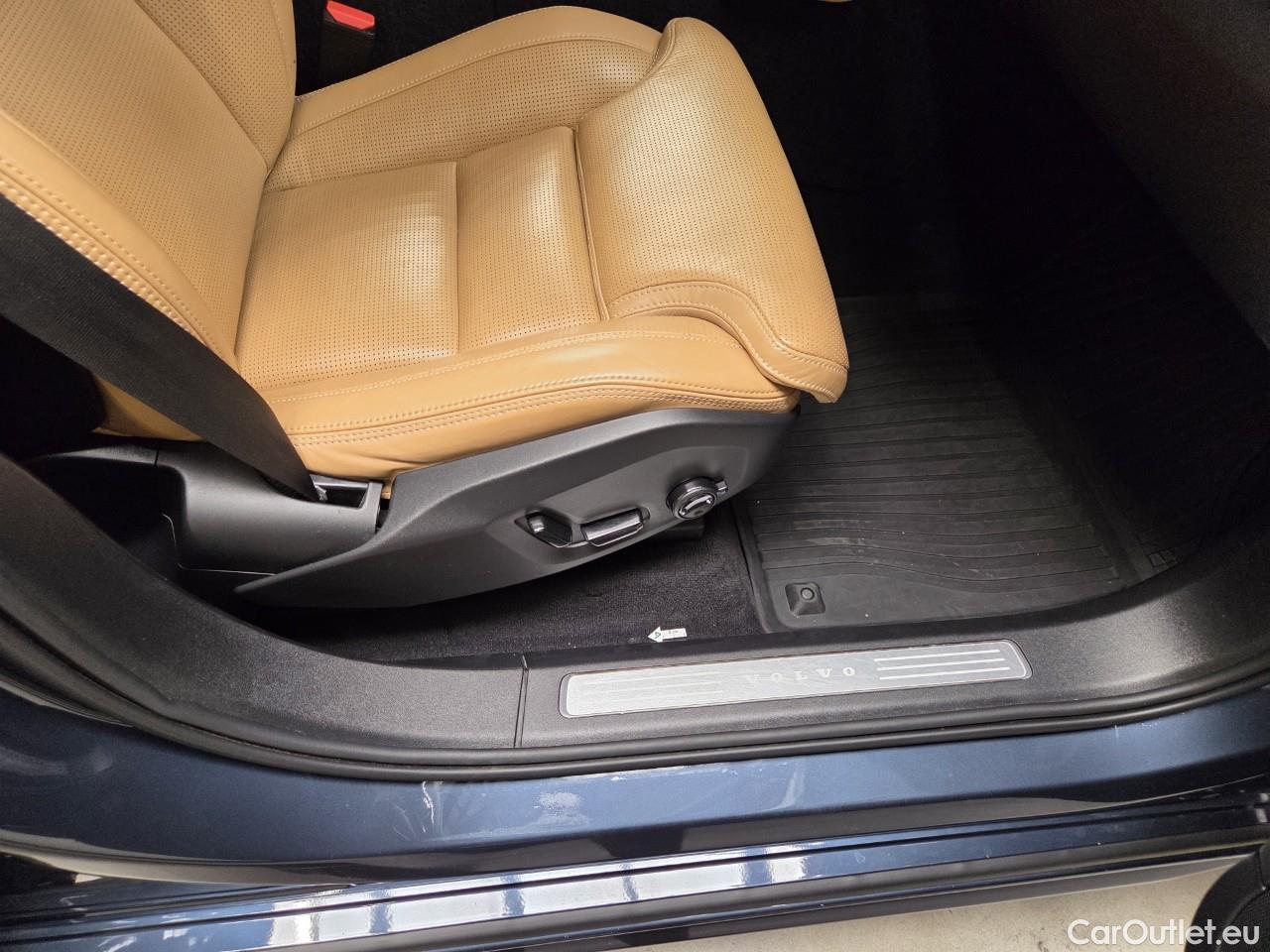  Volvo  XC90 2.0 B6 P Inscription AT8 AWD #55