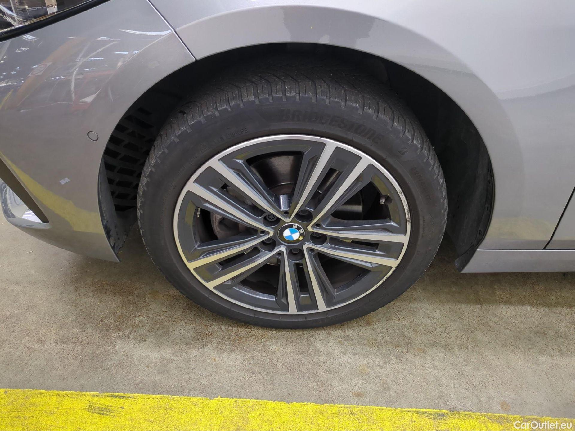  Bmw  Serie 1 BMW Série 1 / 2019 / 5P / Berline 116i DKG7 Business Design #5