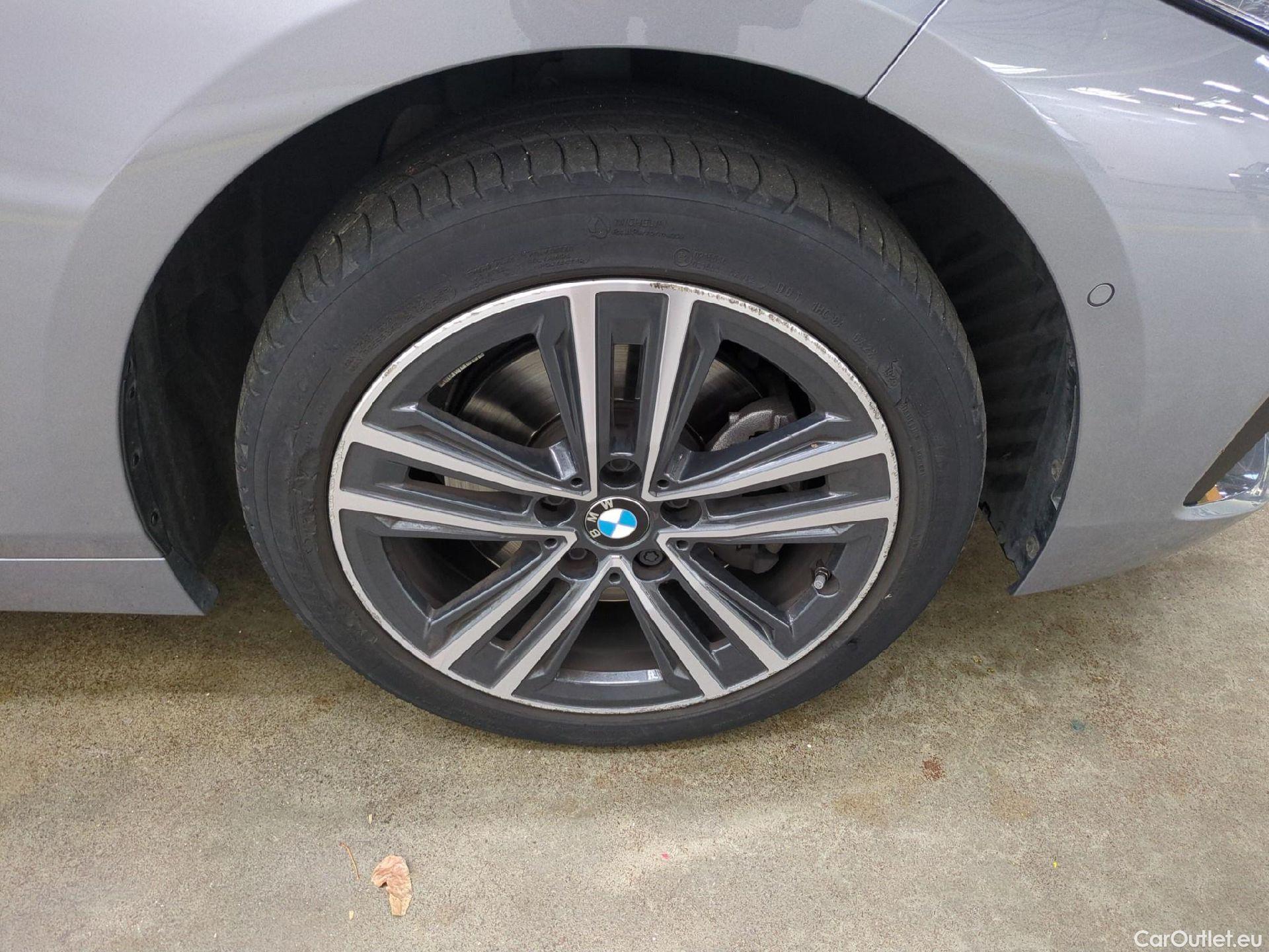  Bmw  Serie 1 BMW Série 1 / 2019 / 5P / Berline 116i DKG7 Business Design #27