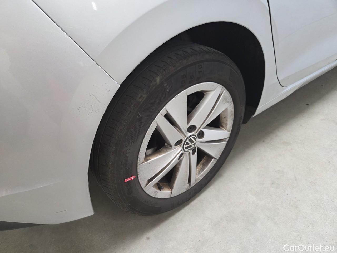  Volkswagen  Golf  Life 1.0 eTSI DSG mild-Hybrid #26
