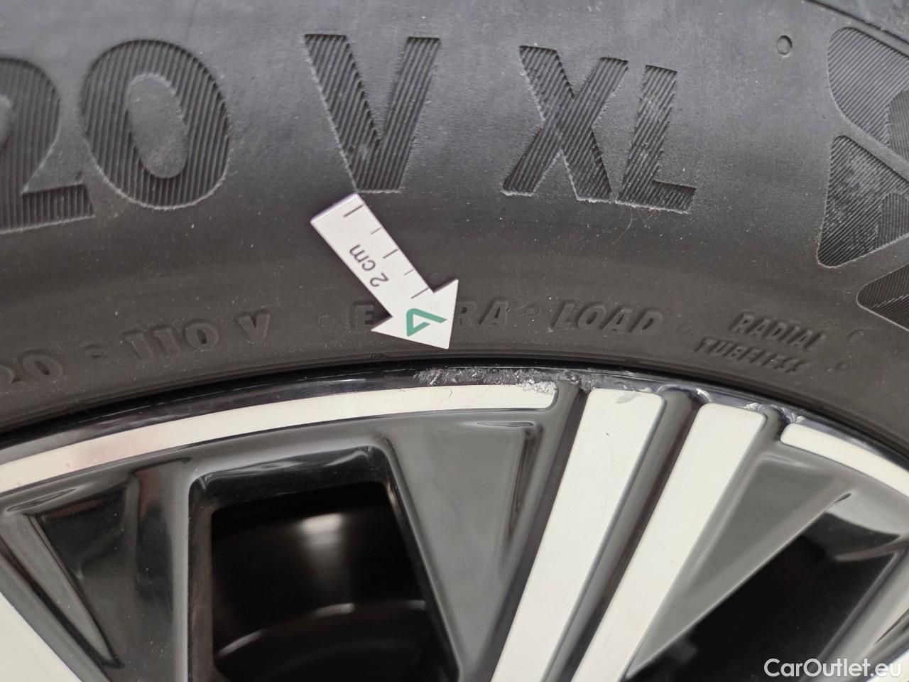 Volvo  XC90 2.0 B6 P Inscription AT8 AWD #36