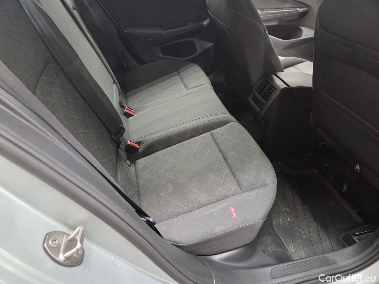  Volkswagen  Golf  Life 1.0 eTSI DSG mild-Hybrid #49