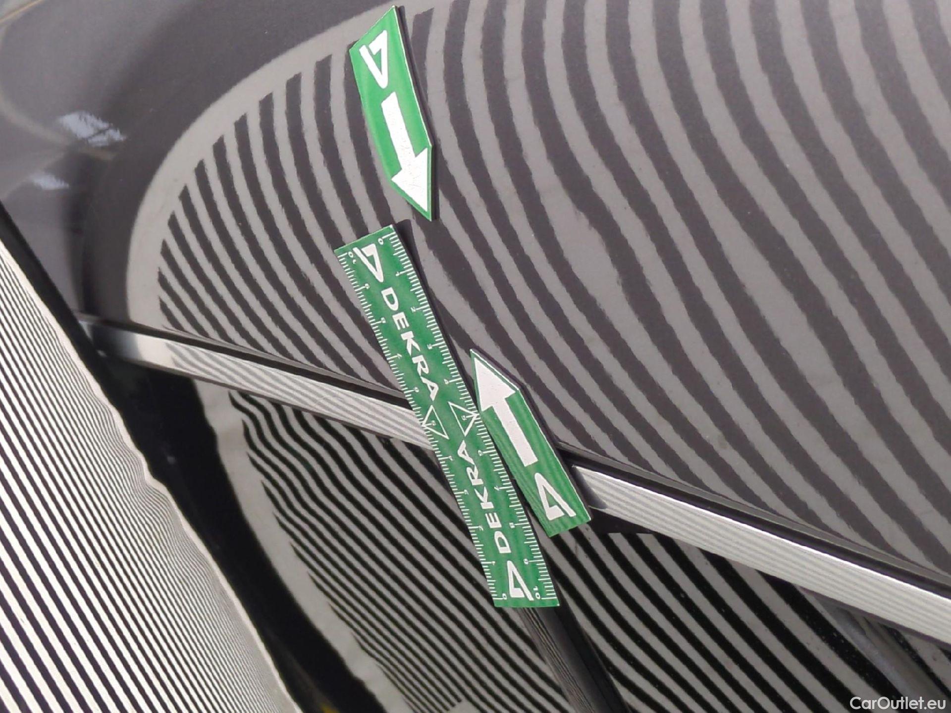  Mercedes  CLA-Klasse MERCEDES-BENZ CLA Shooting Brake / 2019 / 5P / Break CLA 200 d Business Line BA8 #40