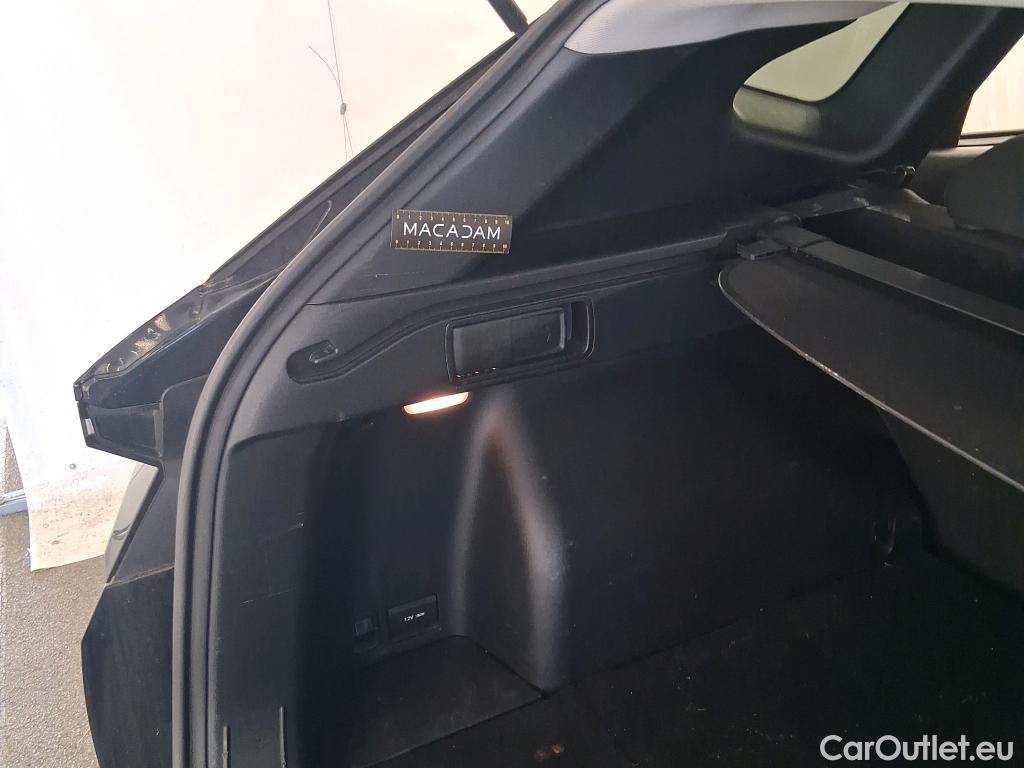  Hyundai  Tucson HYUNDAI  / 2020 / 5P / SUV 1.6 T-GDI 150 DCT-7 HYBRID 48V CREATIVE #57