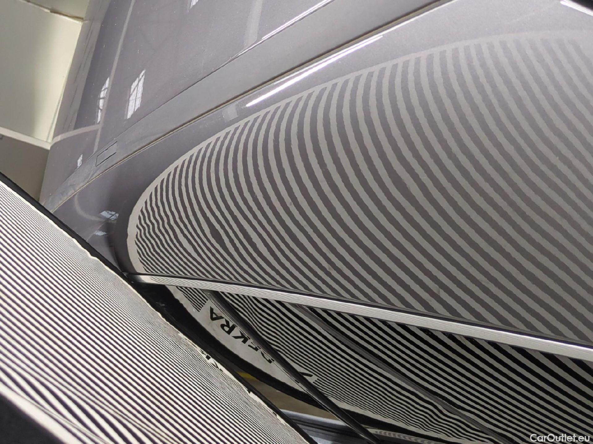  Mercedes  CLA-Klasse MERCEDES-BENZ CLA Shooting Brake / 2019 / 5P / Break CLA 200 d Business Line BA8 #39