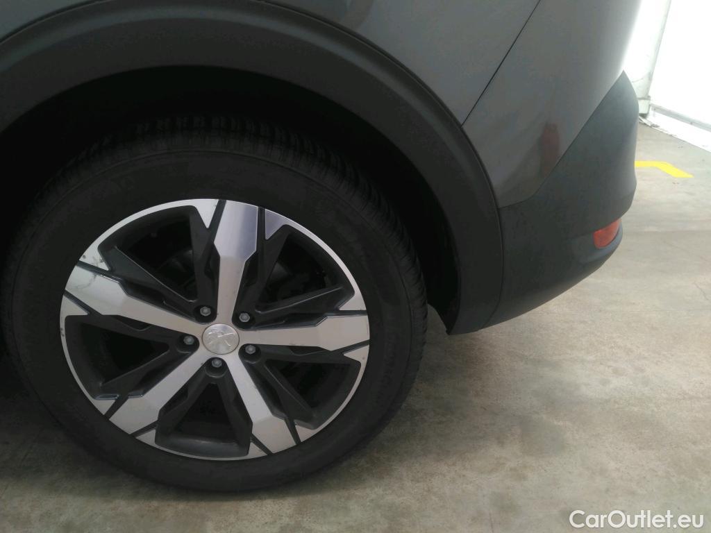  Peugeot  5008  Allure Pack 2.0 HDi 175CV BVA8 7 Sieges E6d #44